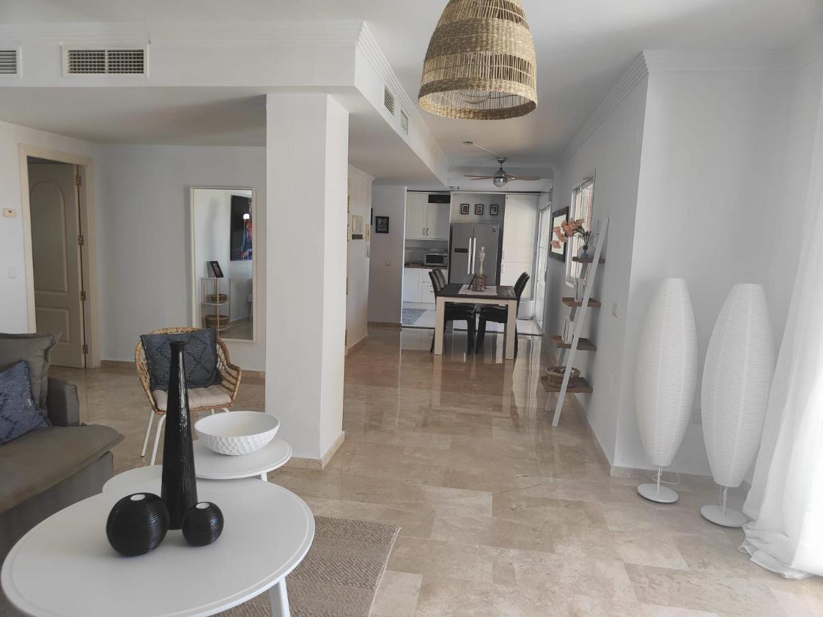Center Beach 2 Beds Appartement Elviria Marbella Exterior foto